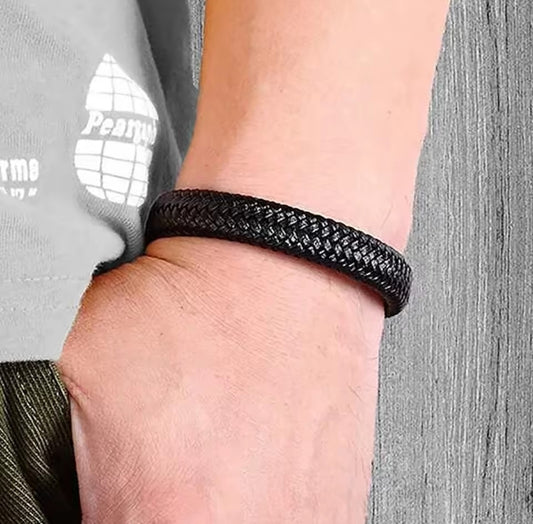 Black PU Leather Magnetic Bracelet Men's Mature And Stable And Elegant Giving Men The Best Gift For Men