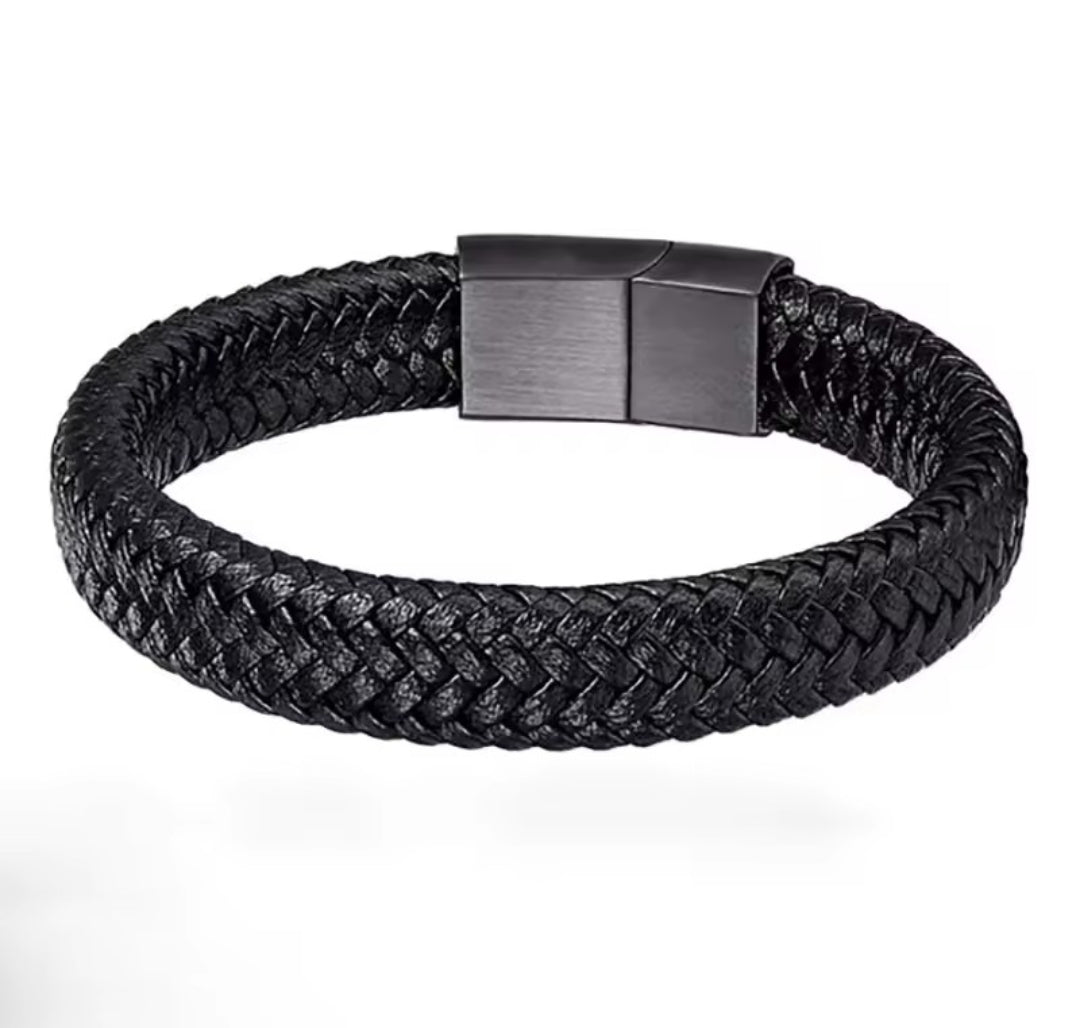 Black PU Leather Magnetic Bracelet Men's Mature And Stable And Elegant Giving Men The Best Gift For Men